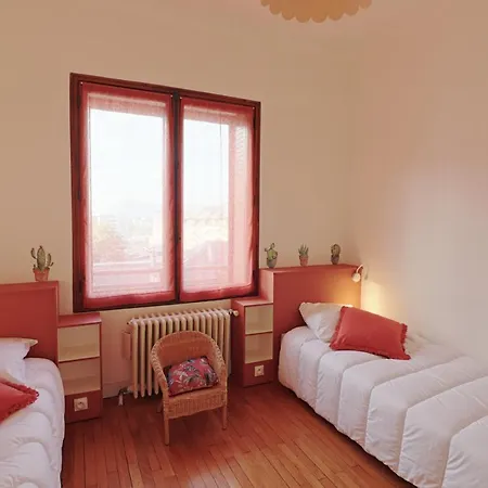 Le Family Lodge 2 Chambres 4 Personnes Classe 3 Etoiles Annecy Exterior foto